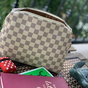 BN LARGE white checkered tote- Mar by Zelva